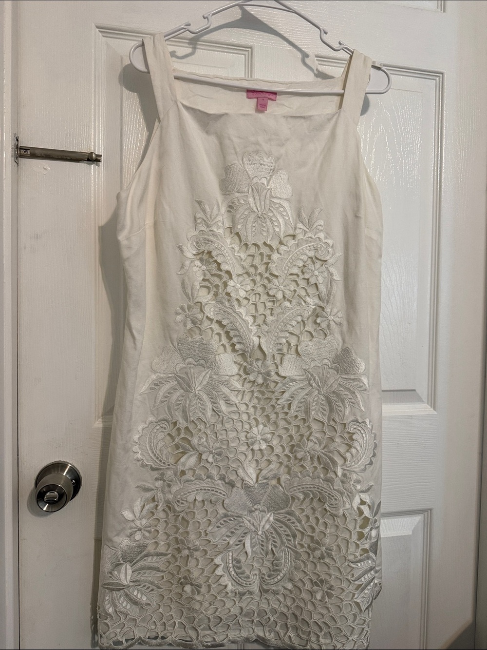 Beautiful Lilly Pulitzer White Embroidered Sleeveless Women’s Dress size 14